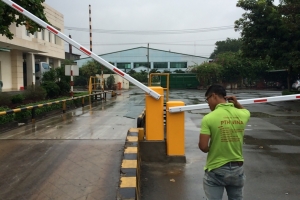 thanh chắn barie tự động đài loan
